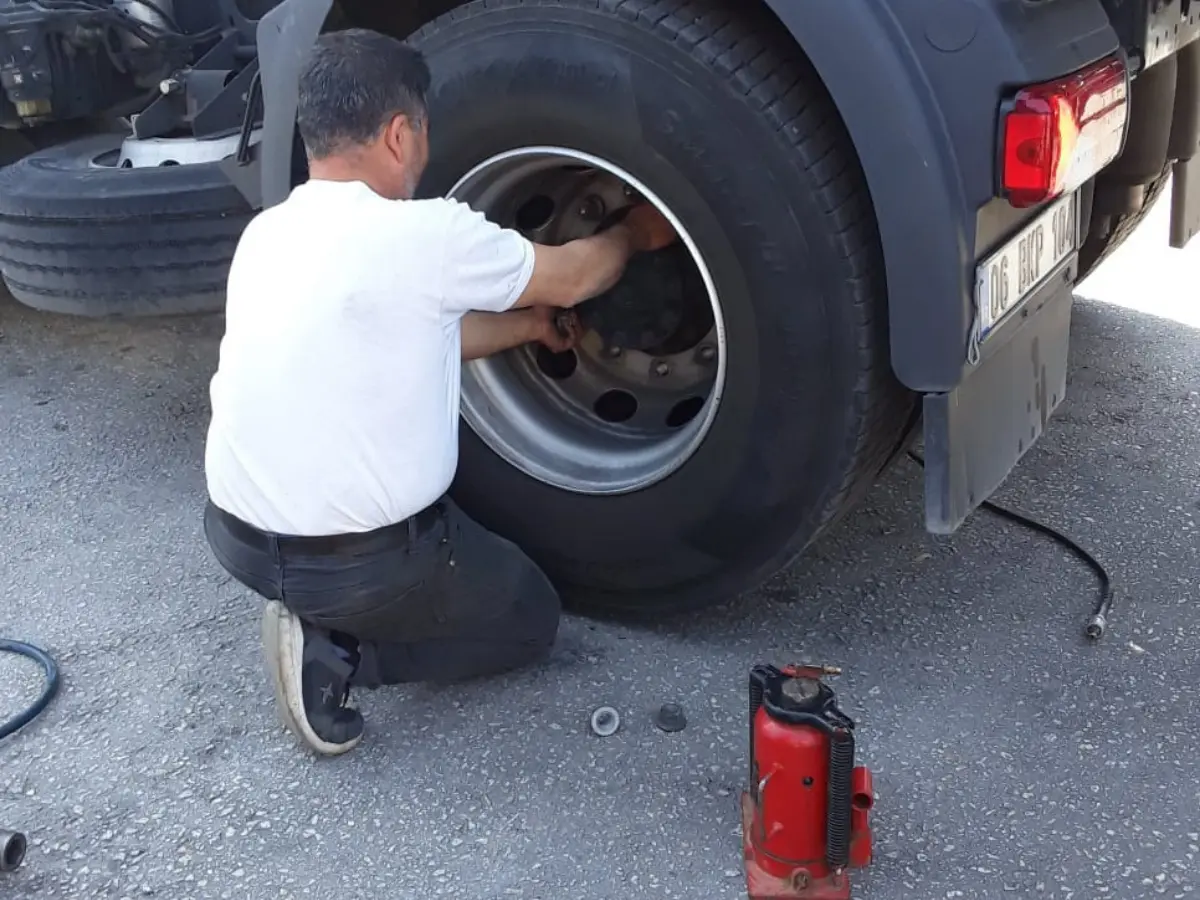 Esenyurt Oto Lastikçi