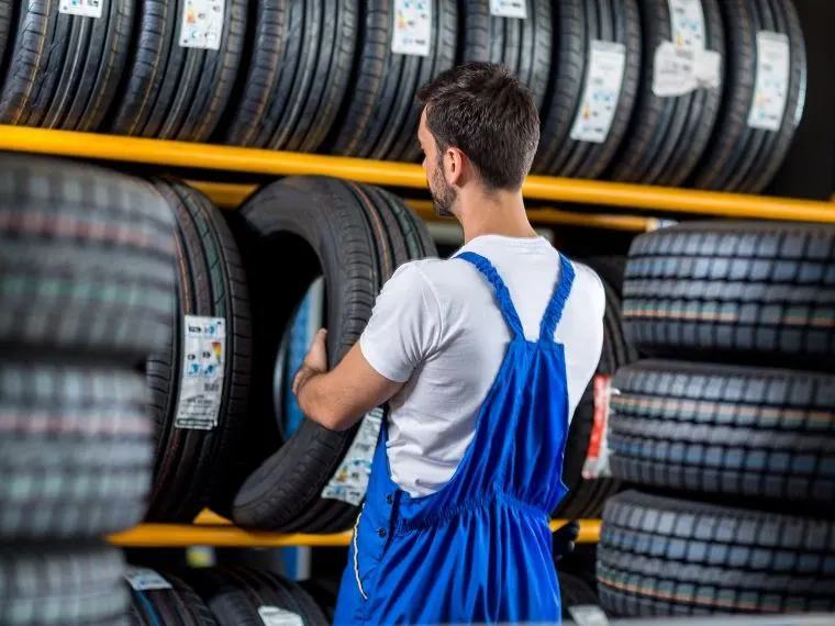 Esenyurt Oto Lastikçi